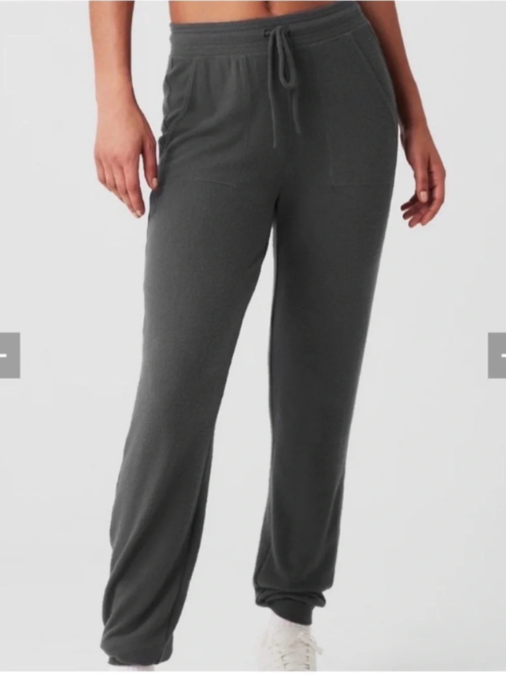 Alo yoga Soho Sweat pants Size Medium